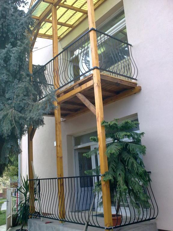 Deak Vendeghaz Apartman Hajduszoboszlo Exterior foto