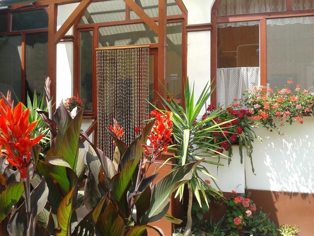 Deak Vendeghaz Apartman Hajduszoboszlo Exterior foto
