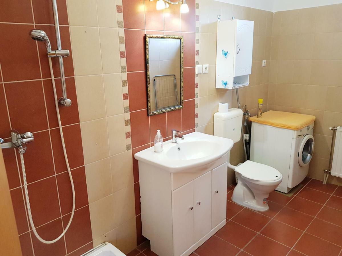 Deak Vendeghaz Apartman Hajduszoboszlo Exterior foto